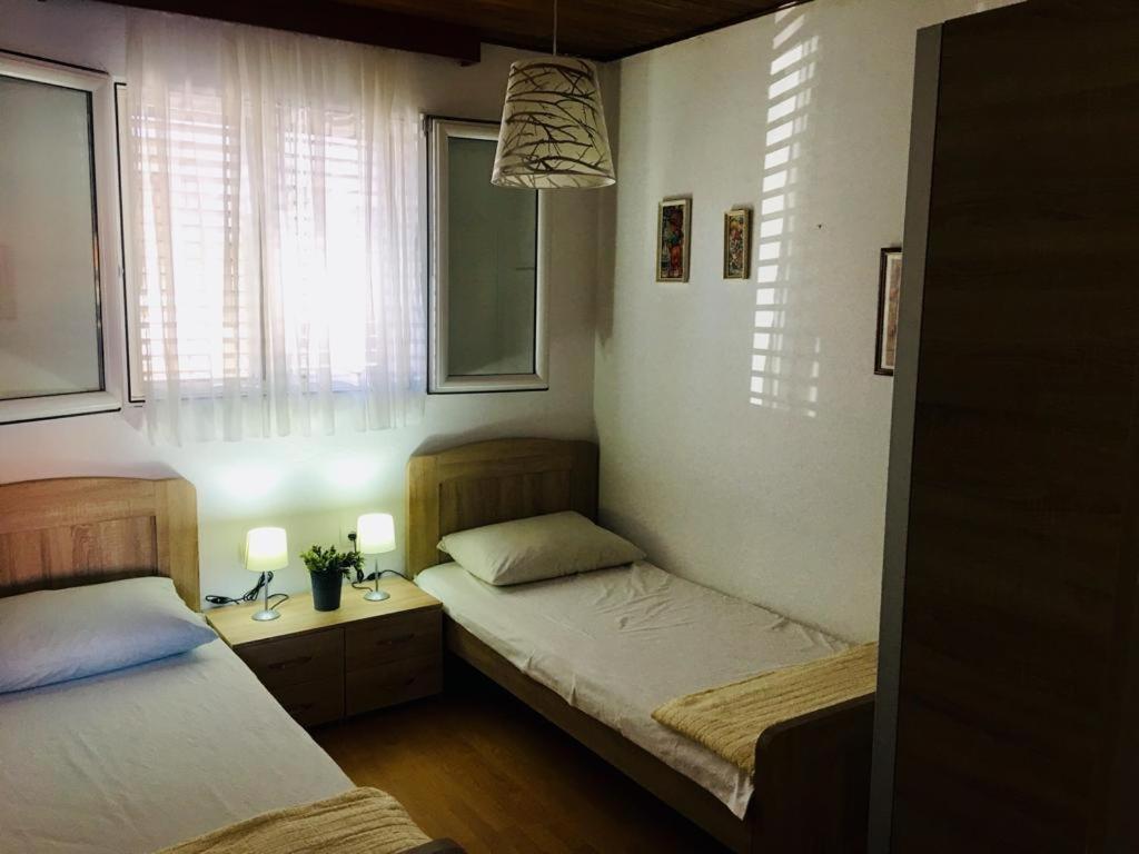Apartman Mijic Трогір Екстер'єр фото